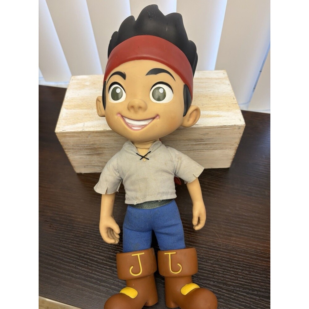 Disney Jake & The Neverland Pirates Talking Jake Doll With Plastic Head  13"